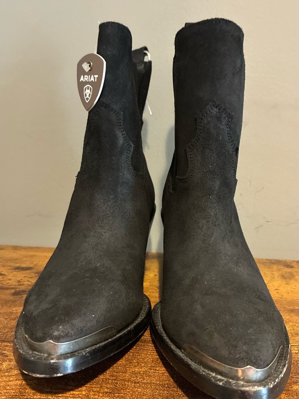 Women’s Ariat Shiloh Western ankle boots SZ 7